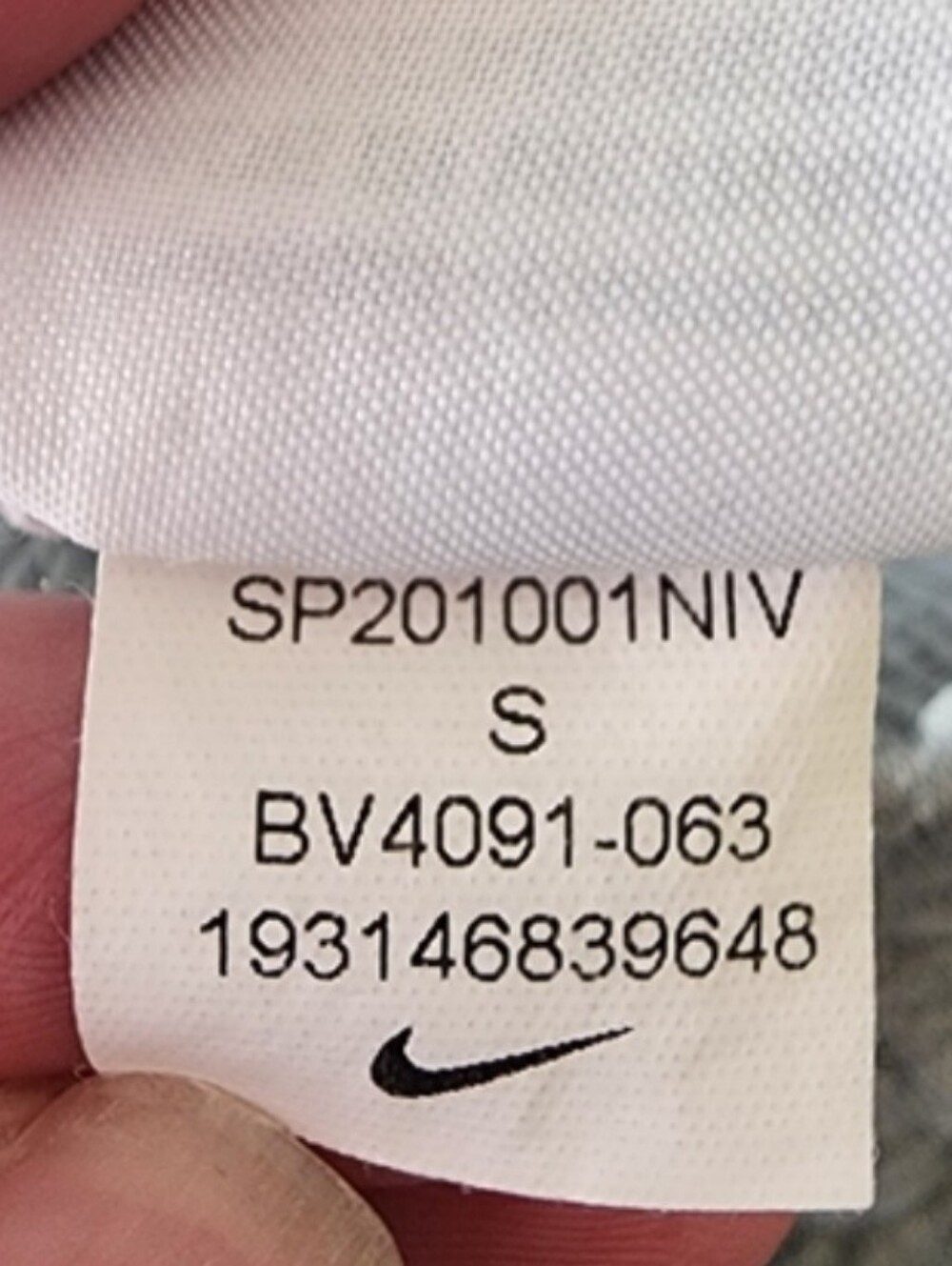 Nike Gray Sweatpants Sportswear Essential Womens Fleece Joggers Small Heather - Picture 8 of 10
